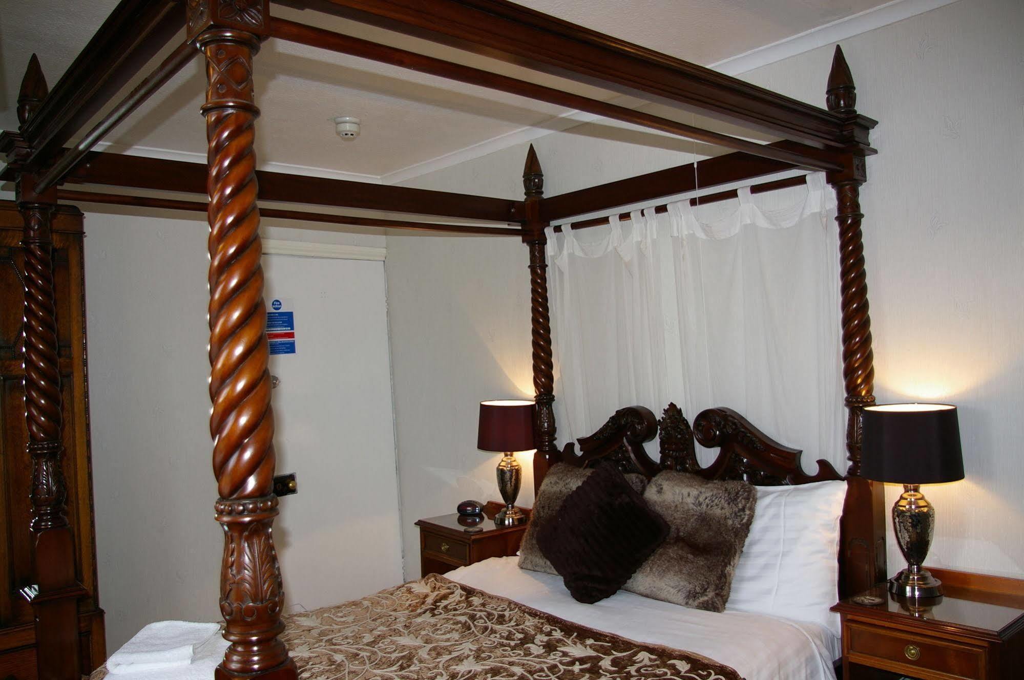 Elen'S Castle Hotel Dolwyddelan Экстерьер фото